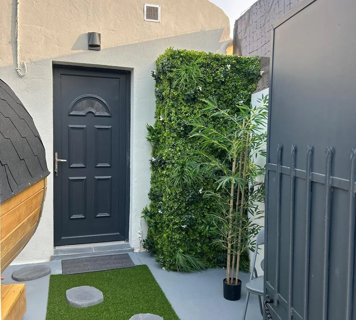 Villa Love Room, La Parenthese Toulon France