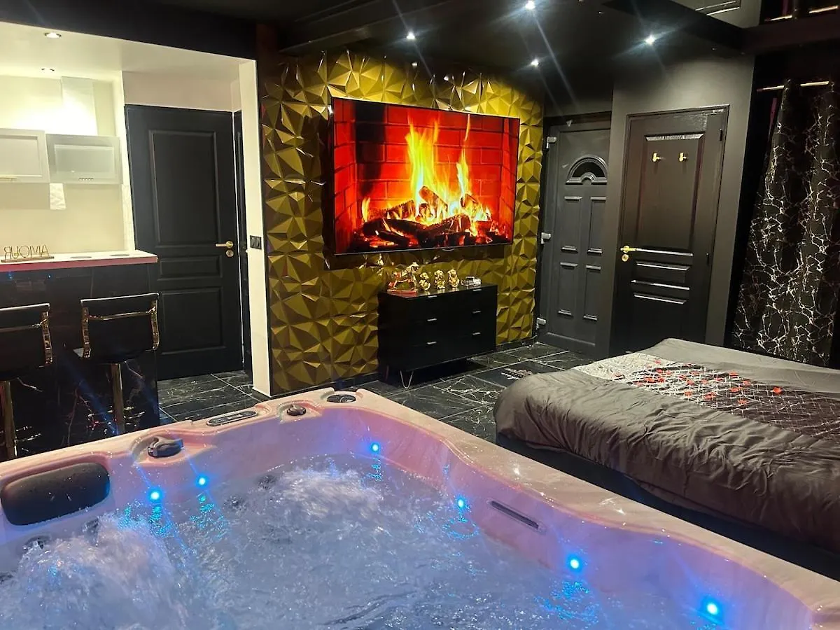 Love Room, La Parenthese Toulon 0*,